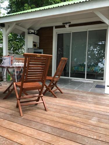 Un patio o zona al aire libre en Location Dampierre