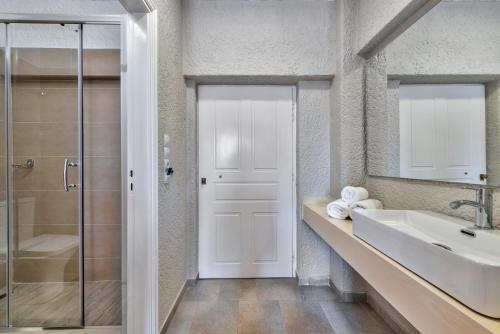 Koupelna v ubytování Halaris Rooms