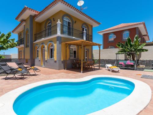 Amazing Costa Adejes Villa! Pool & Big Garden, Adeje ...