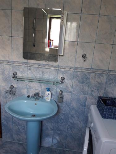 حمام في Studio apartman CENTAR