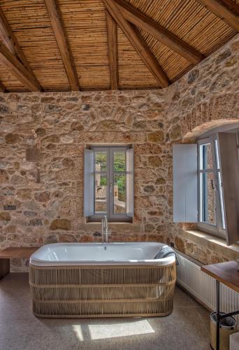 Gallery image of IPPOLA BOUTIQUE HOTEL in Érimos