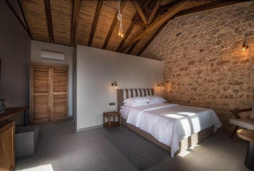 Gallery image of IPPOLA BOUTIQUE HOTEL in Érimos