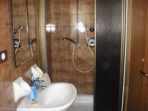 Bagno di Garni Toni