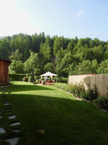 Κήπος έξω από το Casa Vacanze Elisa