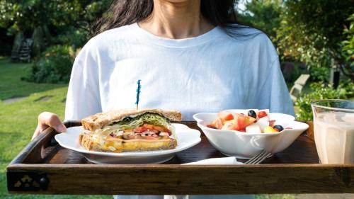 Φαγητό σε αυτή η παραθεριστική κατοικία ή κάπου εκεί κοντά