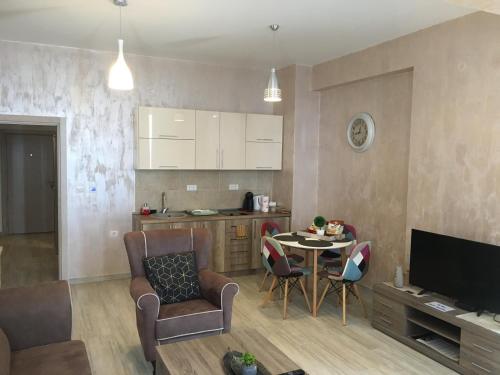 Amare&Mare Apartmentにあるテレビまたはエンターテインメントセンター
