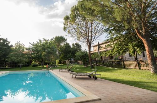 Galería fotográfica de Agriturismo Il Giardino Dei Ciliegi en Passaggio Di Assisi