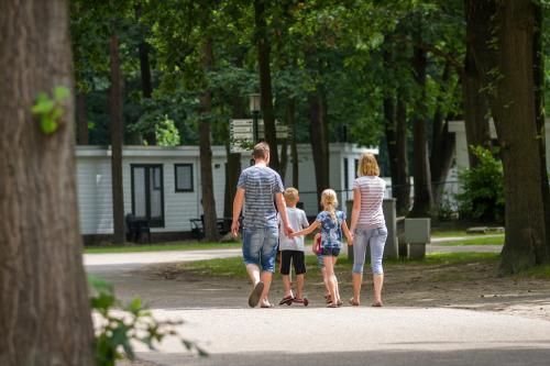 HH Hertenkamp Mobile Home – Photos 5