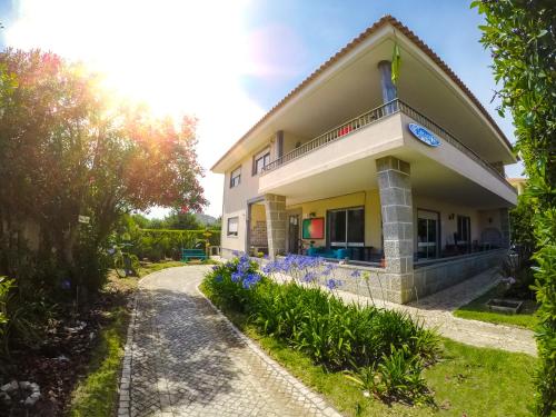 Carcavelos Surf Hostel