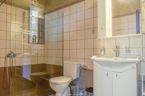 A bathroom at SUNDAY MEMORIES
