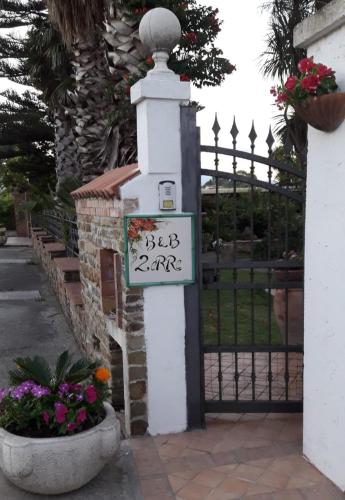 Un jardín fuera de B & B 2 eRRe