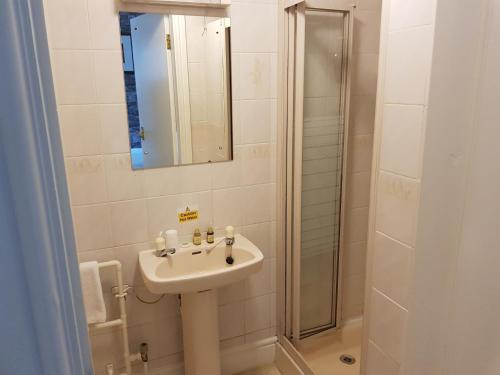 Glan Aber Hotelにあるバスルーム