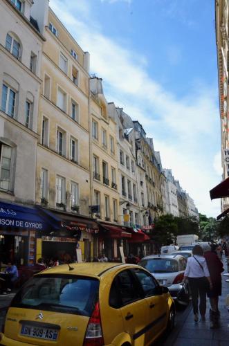 Latin Quarter - Saint Michel Unit 004