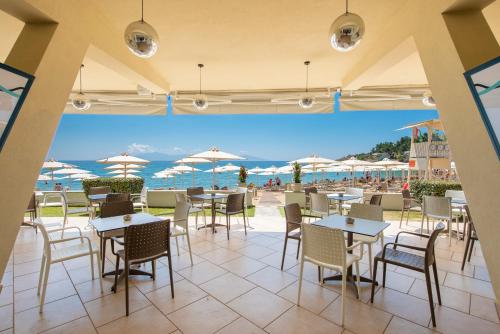 Gallery image of Tosca Beach Hotel in Paleo Tsifliki
