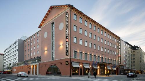 Solo Sokos Hotel Turun Seurahuone — Facade/entrance