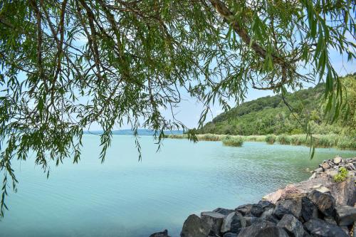 Gallery image of Tihany Yacht Club in Tihany