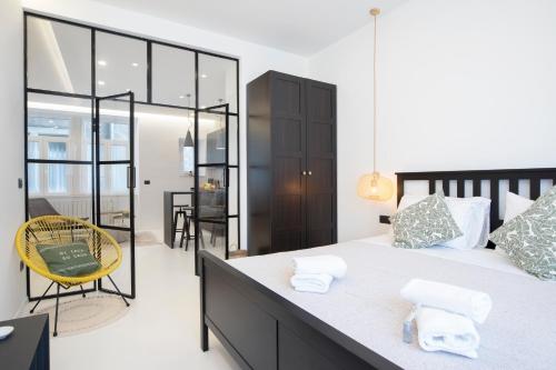 Twins Idola Apartments