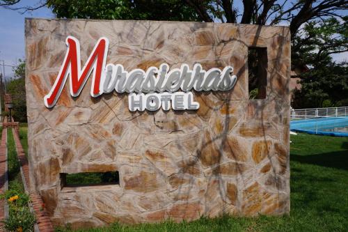 Hotel Mirasierrasの敷地内または近くにあるプール