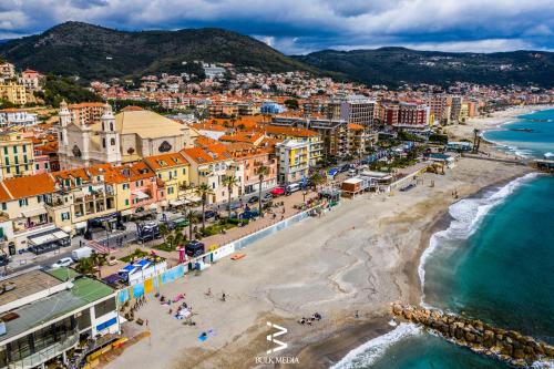 an aerial view of a beach in a city at Residence Dei Fiori in Pietra Ligure
