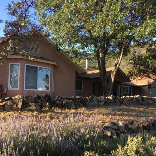 Foxtail Farm Bed & Breakfast – Photos 2