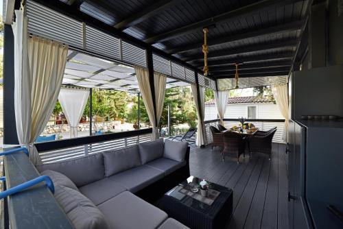 Mobile Home MeeLi
