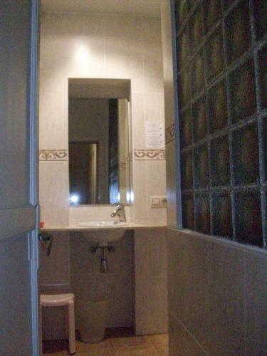 Salle de bains dans l'établissement Pensió Viladomat