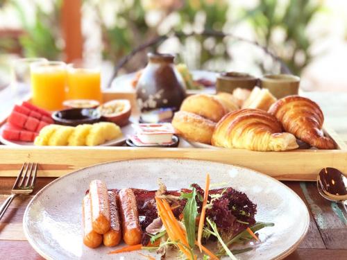 Eten bij of ergens in de buurt van het hotel

