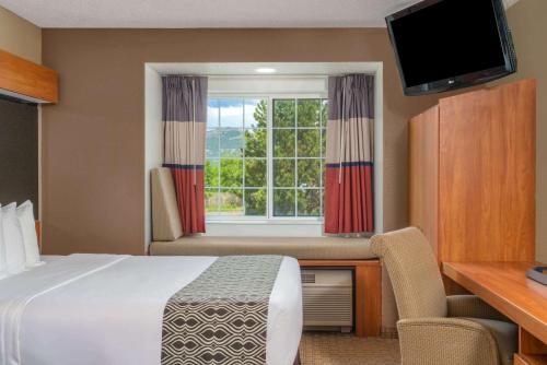 Gallery image of Microtel Inn & Suites in Raton