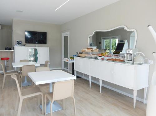 Foto dalla galleria di B&B Controvento Soiano a Soiano del Lago