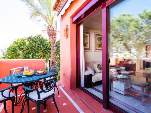 Rentandhomes marbella luxury beach