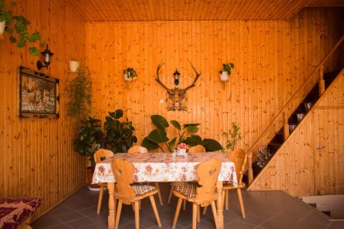 Fotografie z fotogalerie ubytování Pensiunea Casa Ioana v destinaci Şugag