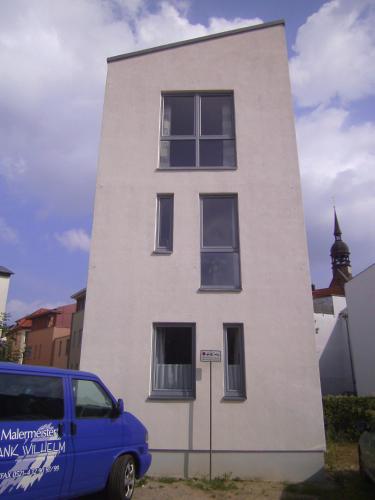 El edificio en el que está el departamento