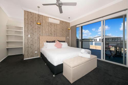 Photo de la galerie de l'établissement Modern Luxury Ocean Views, à Townsville