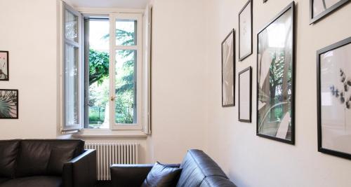 Zdjęcie z galerii obiektu JOIVY Splendid 3BR Apt with Parking and Terrace in Como w Como