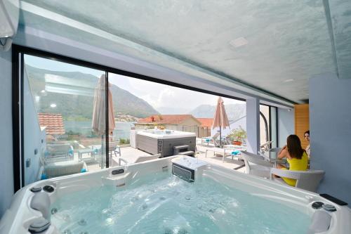 Fotografie z fotogalerie ubytování Hotel Alkima v destinaci Kotor