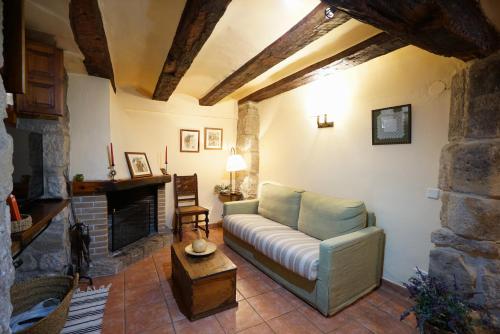 Posedenie v ubytovaní Casa rural con mucho encanto en un entorno mágico
