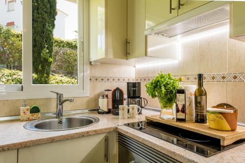 Kuchyň nebo kuchyňský kout v ubytování Casa Angi