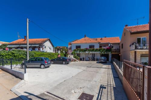 Kelava Rooms