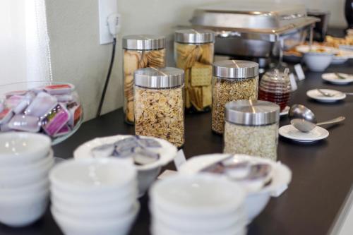 Makanan di atau berdekatan hotel