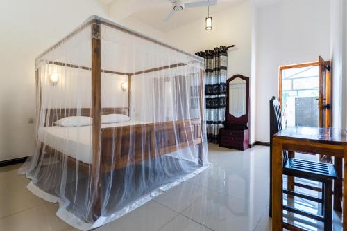ChithRu Bay Rooms & Hostel