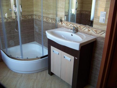 Ванная комната в Sapphire Apartment