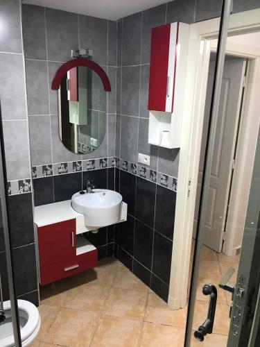 Ein Badezimmer in der Unterkunft SMIR PARK