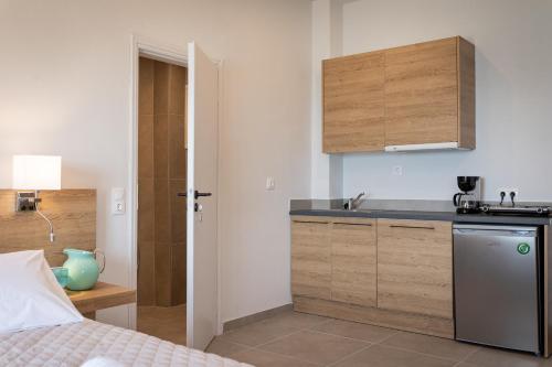 Gallery image of Euphoria Blue studio apartments in Artemida