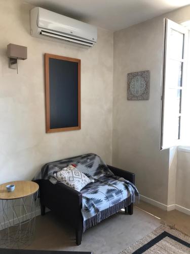 Ruang duduk di ALBI HOME - Vigan