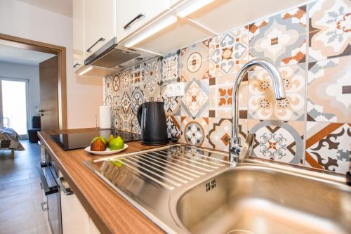 Dapur atau dapur kecil di Villa Magena - Modern Apartments in Pag Center