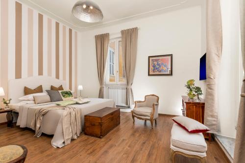New! Spanish Step Design Apartment