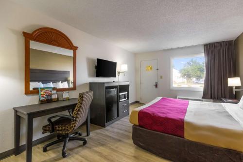 Gallery image of Econo Lodge Little Creek in Norfolk