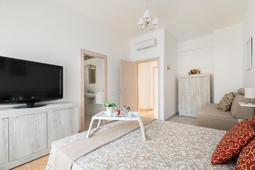 Stars Luxury Apartments 1