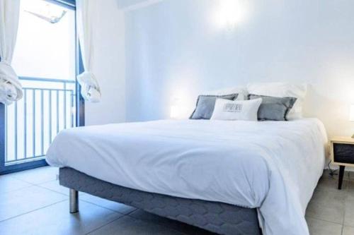 201 - Appartement Duplex Moderne - Jeanne d Arc, Toulouse 객실 침대
