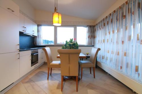 Dapur atau dapur kecil di Hotel-Restaurant Pfeffermühle Balingen